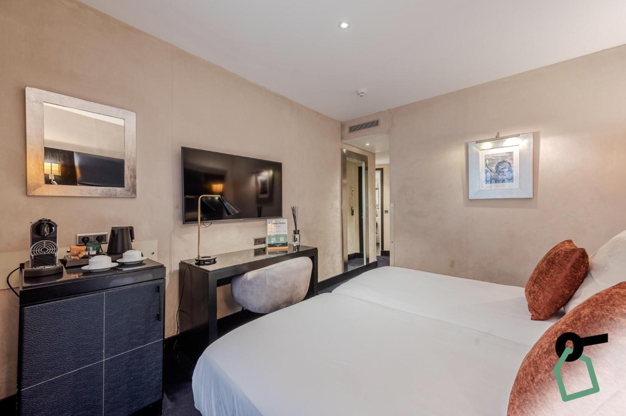 Hotiday Room Collection - Paris Arc De Triomphe Екстериор снимка