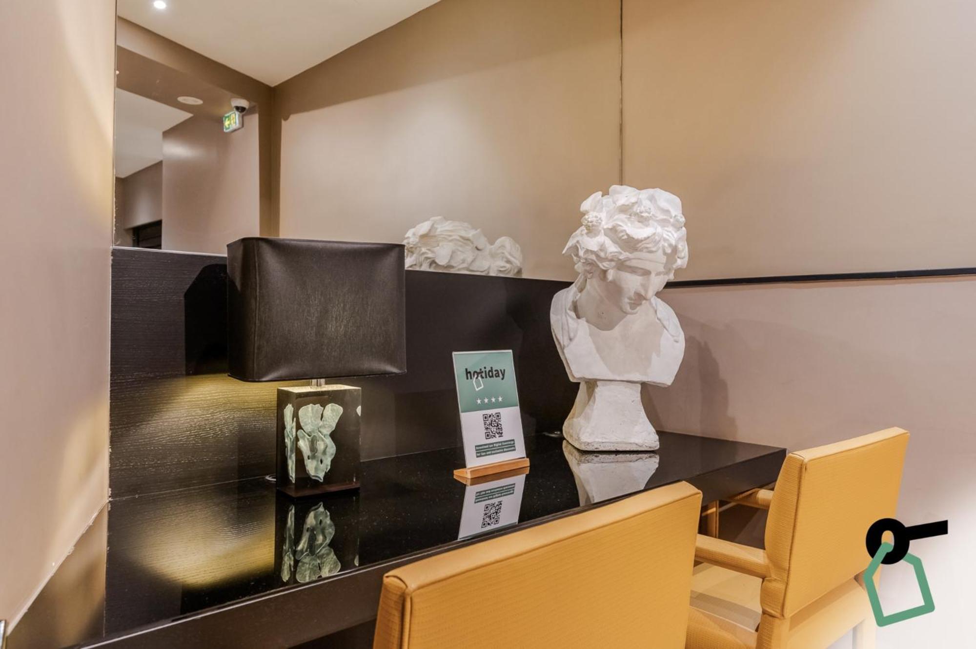 Hotiday Room Collection - Paris Arc De Triomphe Екстериор снимка